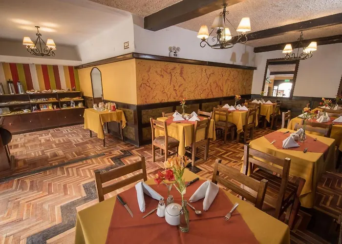 Oblitas Plaza De Armas クスコ
