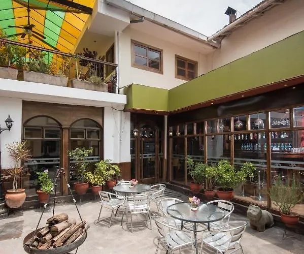 Oblitas Plaza De Armas 2* クスコ