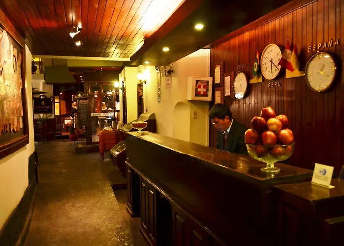 Oblitas Plaza De Armas ホテル