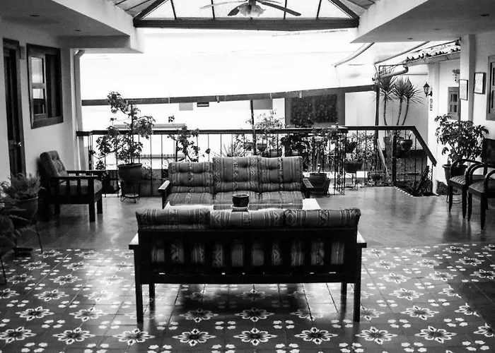 ホテル Oblitas Plaza De Armas クスコ